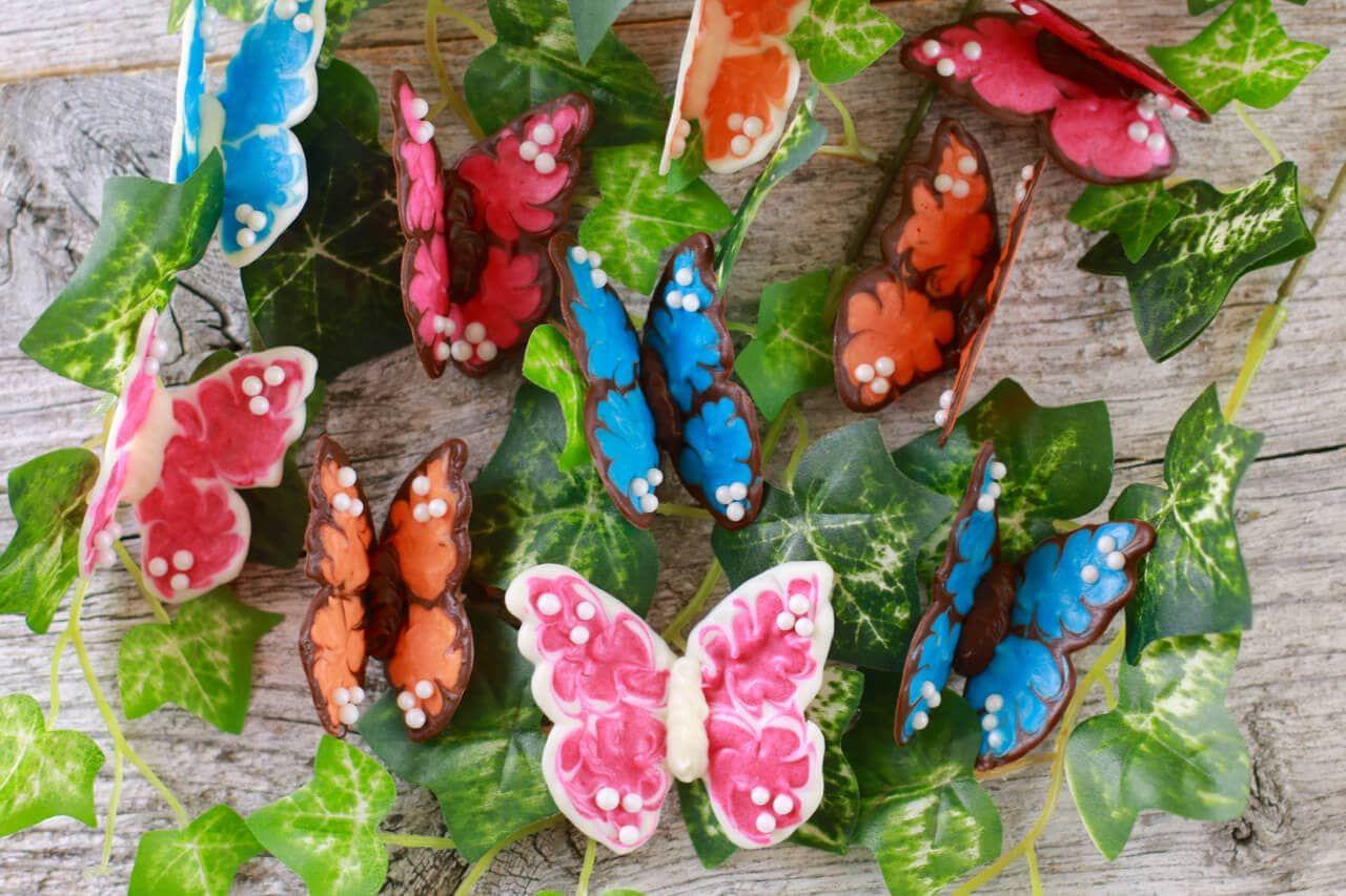 How to Make Chocolate Butterflies for Easy Cake Decorating
